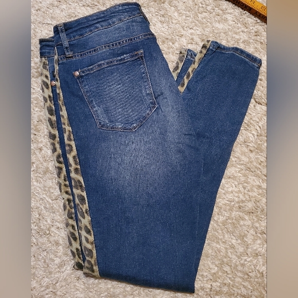 Judy Blue Denim - Judy Blue Skinny Fit Leopard Side Stripes Stretch Denim Jeans Women’s Size 13|31